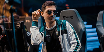 Владимир Никогосян (RodjER) из команды HellRaisers 