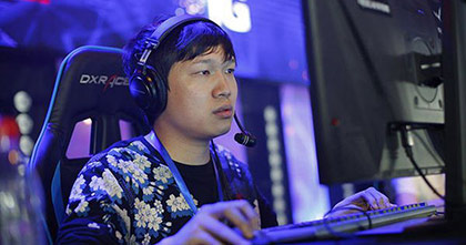 Ou Peng из команды Sparking Arrow по Dota 2